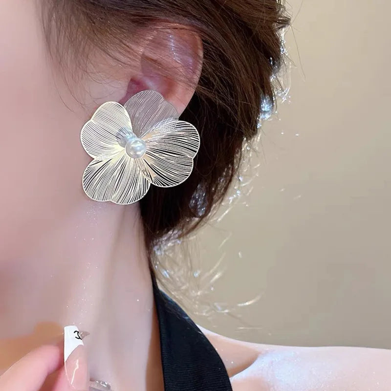 Fashion Forward Flower Earrings